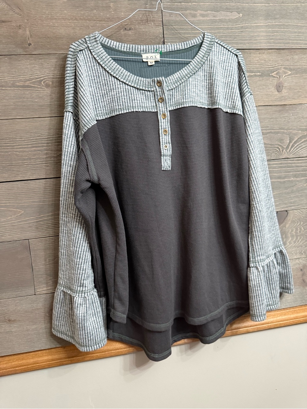 POL Two-Tone Waffle Henley with Ruffle Sleeves - Gray